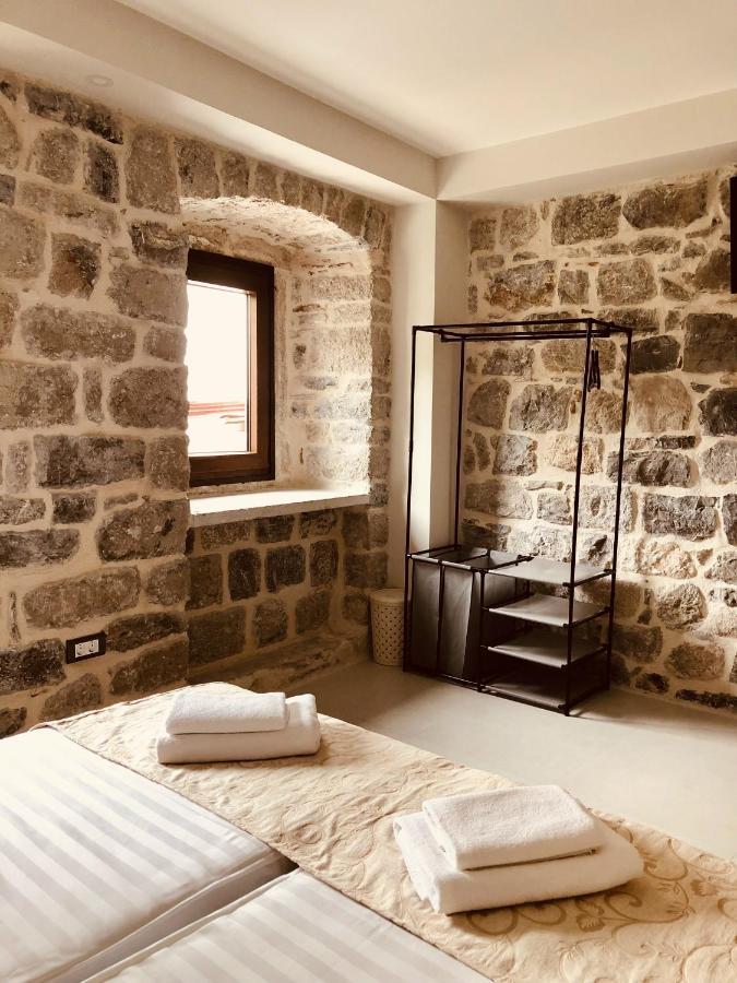 Guesthouse Giraffe Донья-Ластва Экстерьер фото